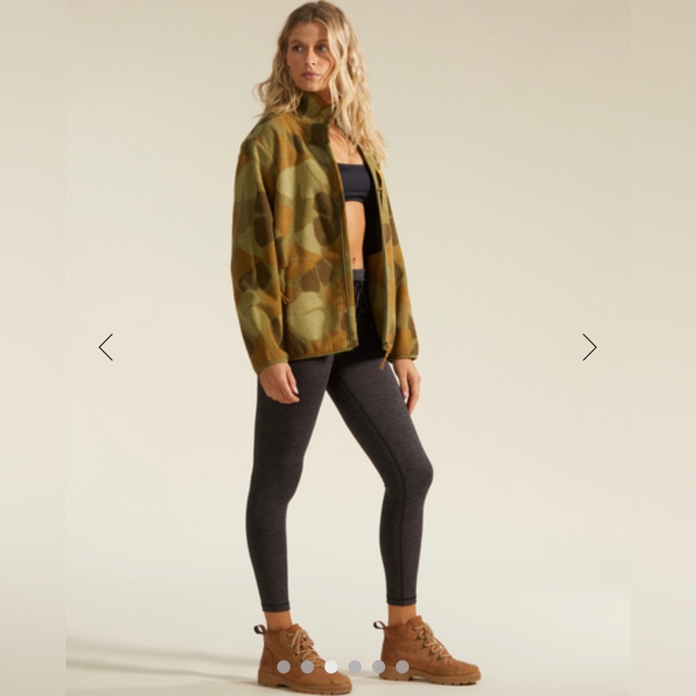 NWT BILLABONG YOGA LEGGINGS